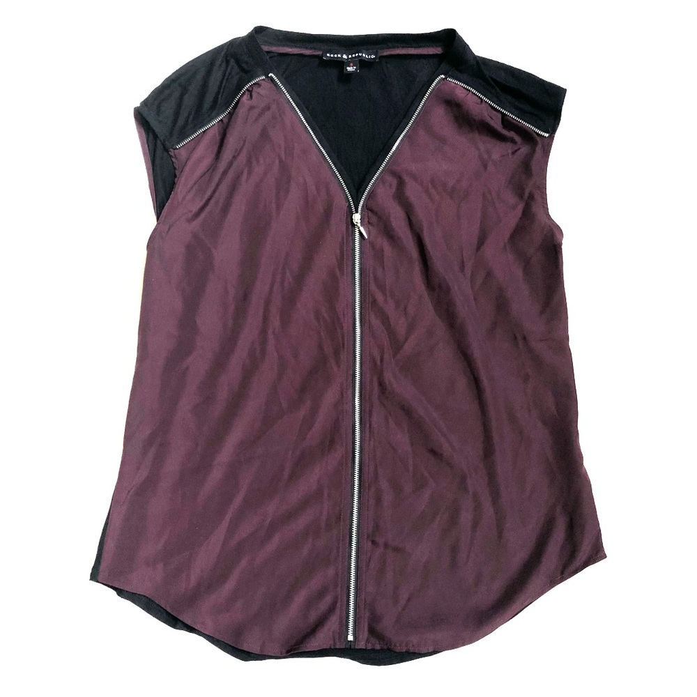 sassy sleeveless shirt!